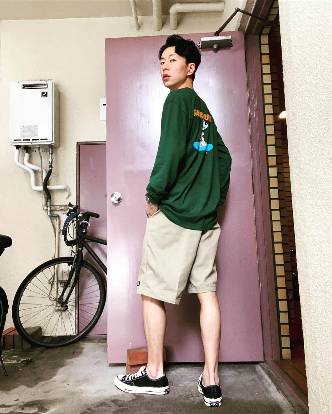 酒井孝太さんのインスタグラム写真 - (酒井孝太Instagram)「私服 上　サカイパーク 下　ディッキーズ 靴　コンバース #sakaipark」7月10日 17時03分 - sakaikota