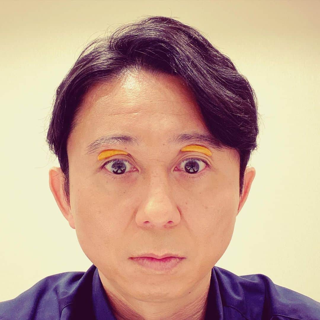 有吉弘行さんのインスタグラム写真 - (有吉弘行Instagram)「最近、話題の柿の種メイクやってみました。 やっぱり目がパッチリする！！」7月10日 17時16分 - ariyoshihiroiki