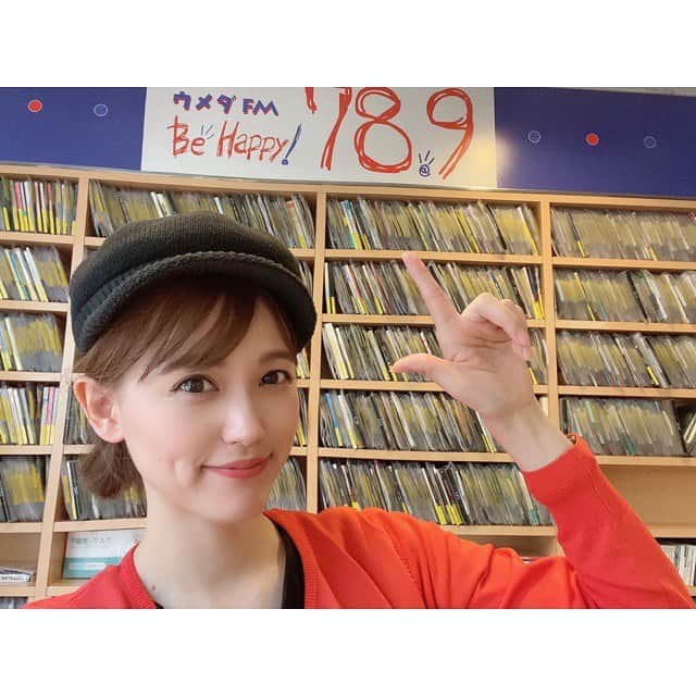 三島ゆかりさんのインスタグラム写真 - (三島ゆかりInstagram)「今日もウメダFM Be Happy! 789『Be Travel!』聴いてくださった皆様ありがとうございました💖📻 7月10日は納豆の日ということで、関西人は納豆を食べないみたいなイメージから、メッセージテーマは『食わず嫌いなもの』私は納豆食べられますよ❣️ オープニングナンバーはビルボードジャパン上半期シングルトップアーティスト&アルバムトップアーティスト🥇 #official髭男dism 『Pretender』 #kinggnu 『白日』 おすすめ世界遺産は、納豆は粘る、ネバール、ネパールということで、ネパールの『サガルマータ国立公園』をご紹介しました🇳🇵ダジャレ😂 世界最高峰のエベレストの情報をお話しして、世界遺産に登録された1979年のヒット曲を3曲チョイスしました🎵 #theknack 『My Sharona』 #donnasummer 『Hot Stuff』 #villagepeople 『Y.M.C.A.』 私の食わず嫌いは缶詰め🥫 桃・みかん・シーチキン、トマト缶は食べますけど、焼き鳥とかサバ缶とかは食べたことがありません🙅‍♀️完全に食わず嫌いです💦何でそんなに保存がきくのかが疑問で、疑って食べる気になれないから🙄 リスナーの皆さんから送っていただいたメッセージもご紹介しつつ、トラフィックリポート、ハービスプラザ、プラザエントの情報もお届け👍✨ DJゆかりんごセレクトは春ドラマにまつわる曲を選曲しました🎶 #浜崎あゆみ 『M』 #宇多田ヒカル 『Time』 #星野源 『恋』 エンディング曲は最近TikTokで見たので選びました⬇️ #岡崎体育 『なにをやってもあかんわ』 また来週、生放送にて13：30〜16：00お届けします😆 聴ける方は是非聴いてくださいね〜❤️❤️ https://www.be-happy789.com  #radio #dj #osaka #umeda #ウメダfmbehappy789 #オープンスタジオ #生放送 #三島ゆかり #ゆかりんご #ラジオ #世界遺産 #ネパール #サガルマータ国立公園 #エベレスト #納豆の日 #ドラマ主題歌 #music #follow」7月10日 17時35分 - apple340