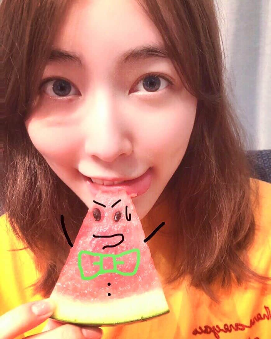 のインスタグラム：「夏だぜっ😎🍉 #スイカ  #西瓜baby  #夏 #summer #watermelon  #photooftheday  #love  #🍉」