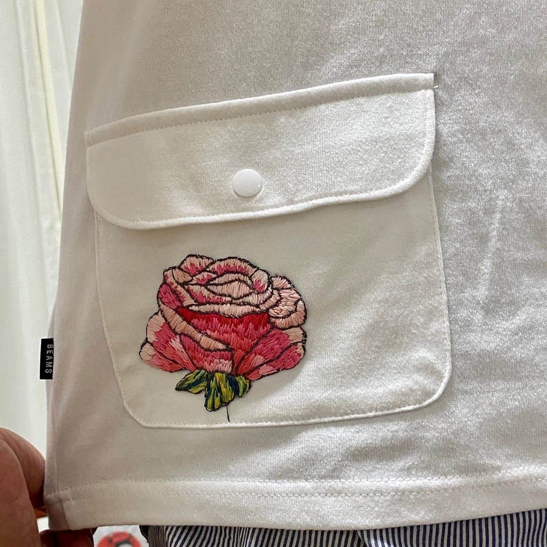 北清杏奈さんのインスタグラム写真 - (北清杏奈Instagram)「手作りシリーズ。夫と子どもの服にバラの刺繍を入れてみました！ペアで着せてお出かけしたいなー。 #sbsラジオ #サタデービューン #手作りコンシェルジュ #刺繍 #薔薇」7月10日 20時20分 - anna.kitasei