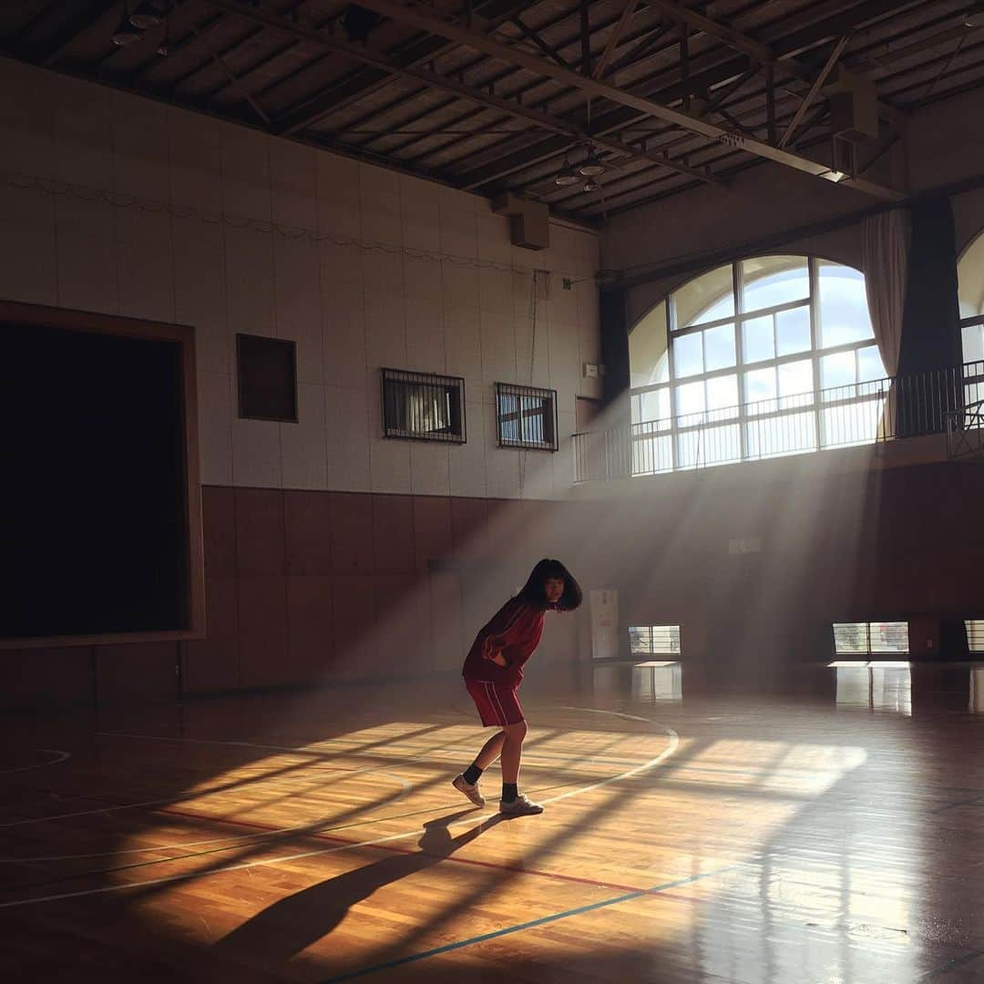 上原実矩さんのインスタグラム写真 - (上原実矩Instagram)「撮影初日のあまね師匠。 フォトバイ花依ちゃん。 @tomitamiu  本日よりよろしくお願いします☺︎ #私がモテてどうすんだ #私モテ」7月10日 20時17分 - miku_uehara