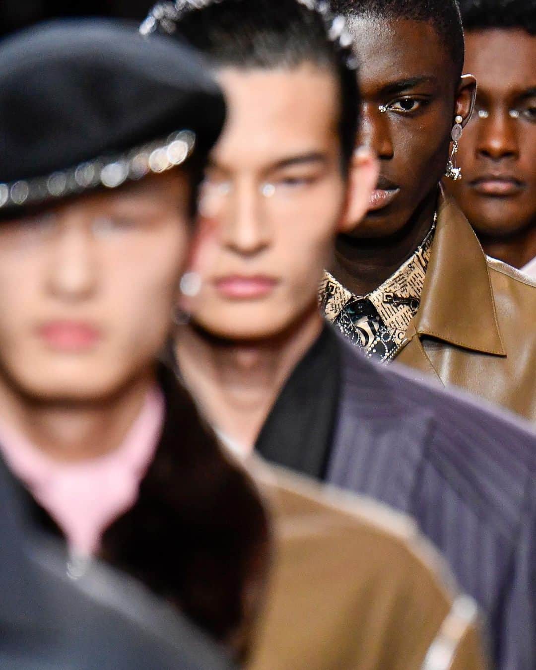 キム・ジョーンズのインスタグラム：「3 days until @dior men’s summer 2021 collection」