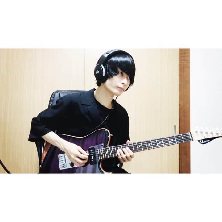 Ken Matsuzakiのインスタグラム：「7/10  #guitar #guitarsolo #guitarplayer #guitarsolos #guitarlicks #guitarlick #guitarworld  #guitarplayers #guitarsolos  #guitarhero #guitarvideo  #guitarmusic #guitarplaying #talentedmusicians」