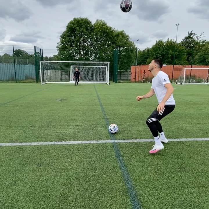 F2Freestylersのインスタグラム：「Cheeky....🤪🤣🤣🤣」