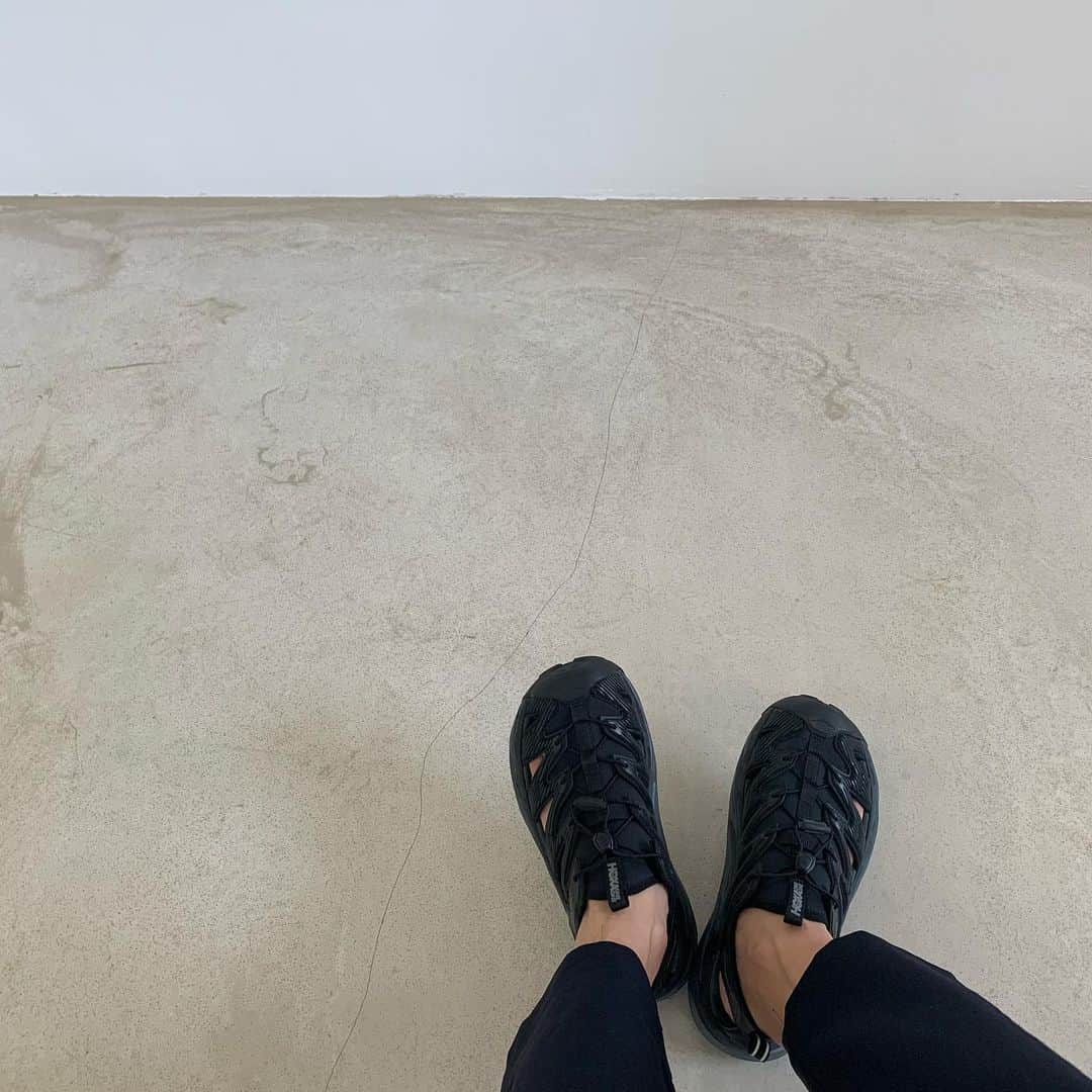 久保雄司のインスタグラム：「HOKA ONE ONE 🆕  #3足目」