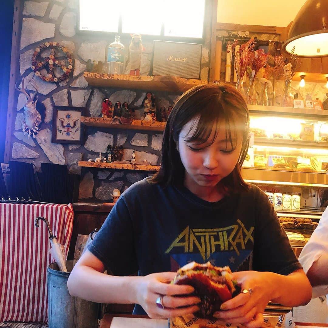 桜子のインスタグラム：「🍔 #hamburger 🍟」