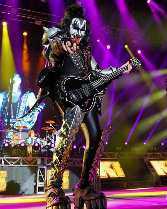 KISSさんのインスタグラム写真 - (KISSInstagram)「#FlashbackFriday July 10, 2018 - #KISS rocked Oeiras Municipal Stadium in Lisbon, Portugal. @megadeth opened the show.」7月10日 21時57分 - kissonline