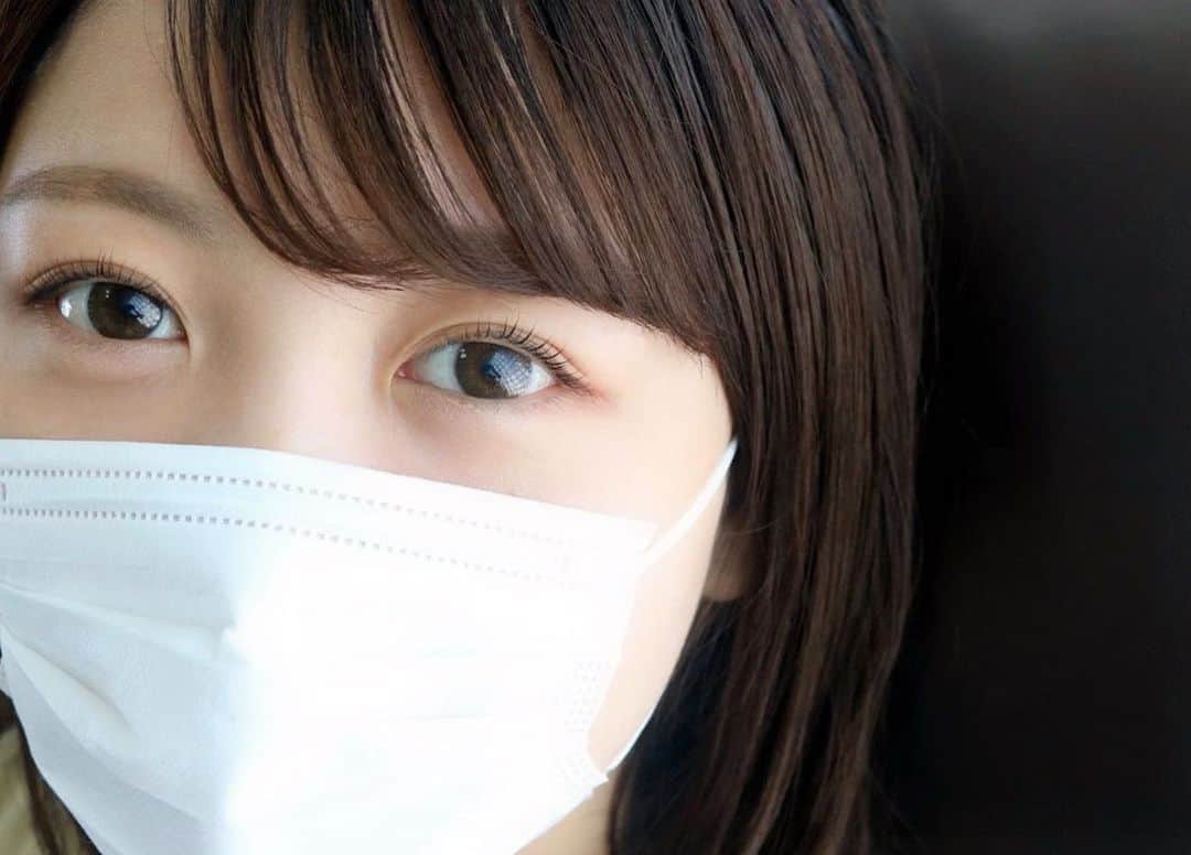 みさねのインスタグラム：「😷😷😷 ㅤ かなり前にまつ毛パーマした時の写真Twitterに載せたらめっちゃ反応きて嬉しかった🌻 @tomomi__aoki」