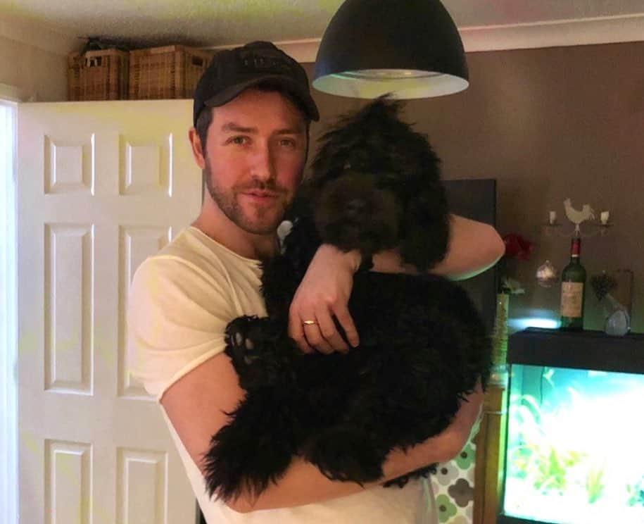 キャサリン・マクナマラさんのインスタグラム写真 - (キャサリン・マクナマラInstagram)「Happy happy birthday to @MattNalton - 1/3rd of the Three Musketeers and the father to my furry nephew! Matty, you are such a kind, funny, talented, wonderful human. So grateful for you. Wishing you all the joy and gimlets today! ✨😆」7月10日 22時04分 - kat.mcnamara