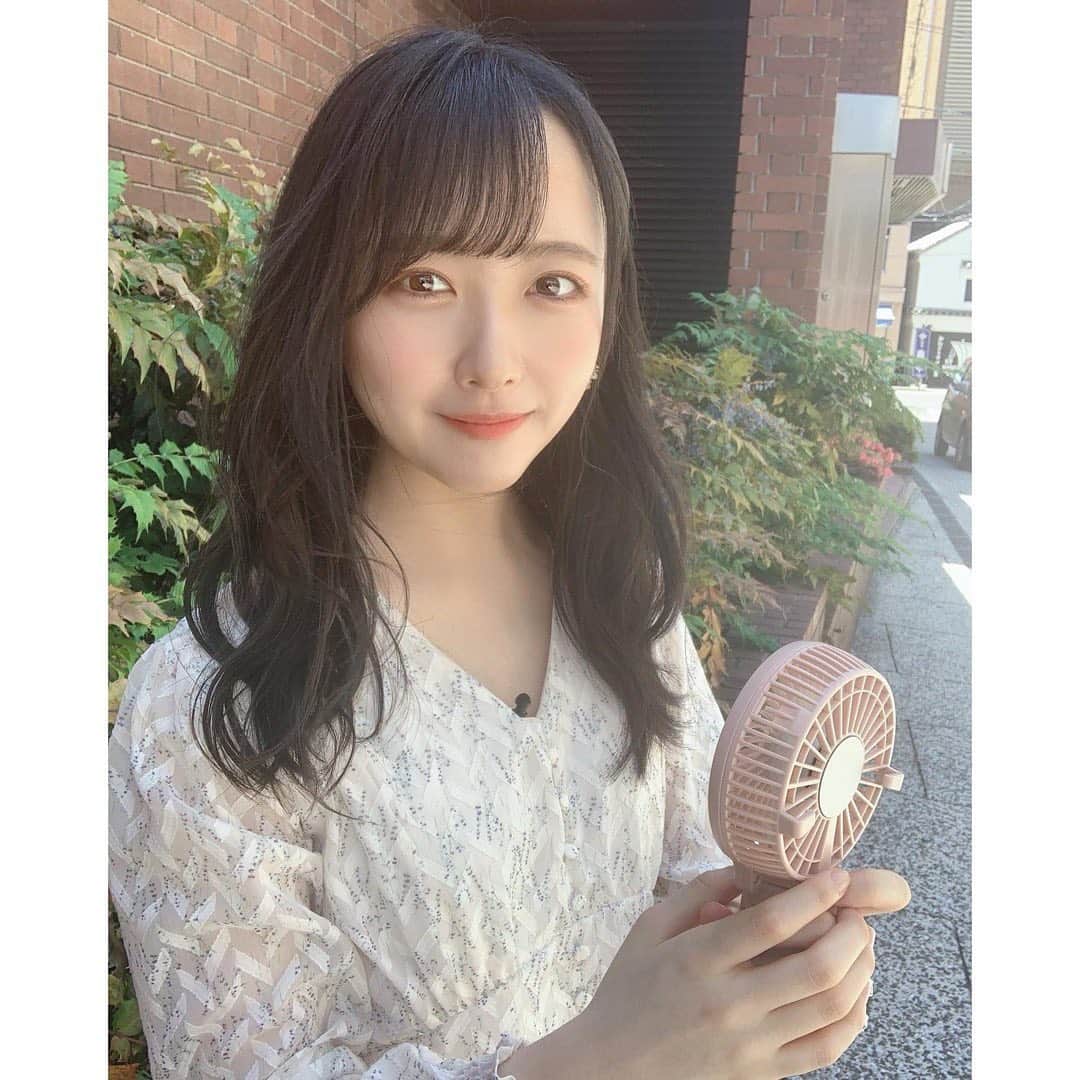 のインスタグラム：「． 夏日の写真 #夏 #ootd #ootdfashion #ワンピース #dazzlin #STU48 #石田千穂 #ハンディファン #風を待つ」