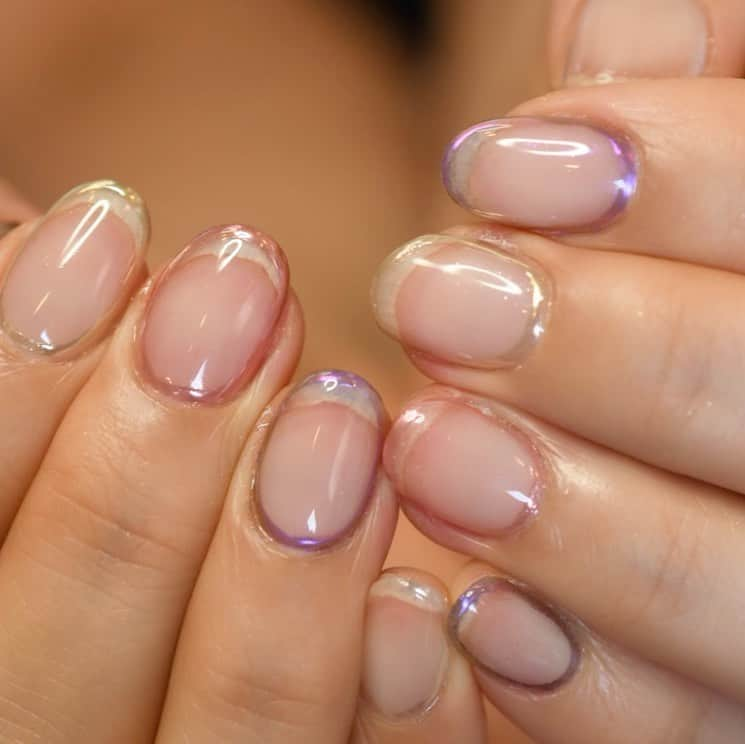 Yuka Maeda ::manicurelistさんのインスタグラム写真 - (Yuka Maeda ::manicurelistInstagram)「ミラーで囲ったの🥺🍒 ショートも可愛かったけどロングもかわいーやろなー🤩 私のネイルもつぎは囲うんだー🙆‍♀️🍒🍒🍒 楽しみなんだー🧜🏻‍♀️🍒 るんるん（笑）  Salon data▼ ＝＝＝＝＝＝＝＝＝＝＝＝＝＝＝＝＝＝＝＝ . CADENAS -nail eyelash salon- ●Nail artist  @yuka.maeda  @yuki_cadenas ●eyelash　@cadenaseyelash  ゲストに愛と感動を…♡ . 【 LINE ＠cadenas 】 ご予約/お問い合わせはLINEよりお気軽に🤲 ▶︎▶︎#cadenasnail デザインアップしてます♡  price…★⭐︎Instagram特別キャンペーン中⭐︎★ . 「インスタ見たよ👀」と LINEからご予約で特別プライス7500円！！ . ※ご新規様限定 ※キャラクターや特殊なエレメント等のみ 別途料金いただく場合ございます🙇🏻‍♀️ . . price…初回8000円（オフ込み） access…大阪市北区堂山町16-1  中崎町駅  徒歩2分/梅田駅  徒歩6分 . tel… 06-4792-8617 ＝＝＝＝＝＝＝＝＝＝＝＝＝＝＝＝＝＝＝＝ . . . .  #中崎町ネイルサロン #梅田ネイルサロン #大阪ネイルサロン #関西ネイルサロン #インスタネイル #instanails #instanail #トレンドネイル #ネイルサンプル #クリアネイルデザイン  #ネイルブック #シアーネイル #ネイルチェンジ #今月のネイル #にゅーねいる #夏ネイル #ミラーネイル  #ネイル大好き #きれいめネイル #ネイル部 #女子力向上委員会 #女子力 #女子力ネイル #アートネイル #パープルネイル #囲みネイル #ナノソル #ナノソルcc  #家庭用ナノソル販売してます」7月10日 22時42分 - yuka.maeda