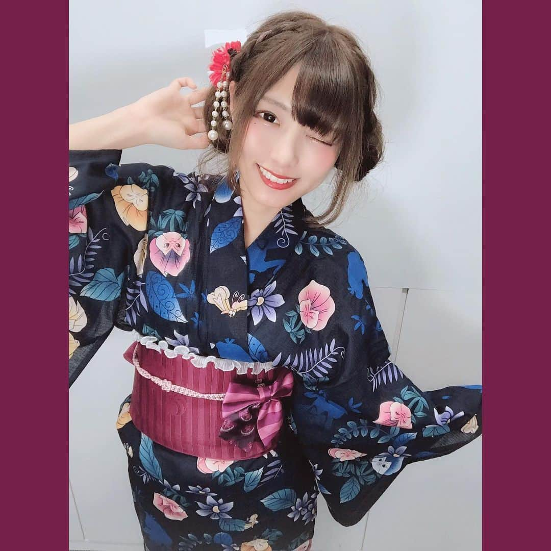 望月みゆのインスタグラム：「和装好き👘着付けの資格持ってるけど勉強し直したいなぁ ヘアもセルフです🎀  #ふしぎの国のアリス #ディズニー浴衣 #ディズニーストア #望月みゆ  #みゆちぃ　#miyuchy #バンもん　#banmon #japanesegirl  #japaneseidol #浴衣 #浴衣ヘアアレンジ  #浴衣女子」