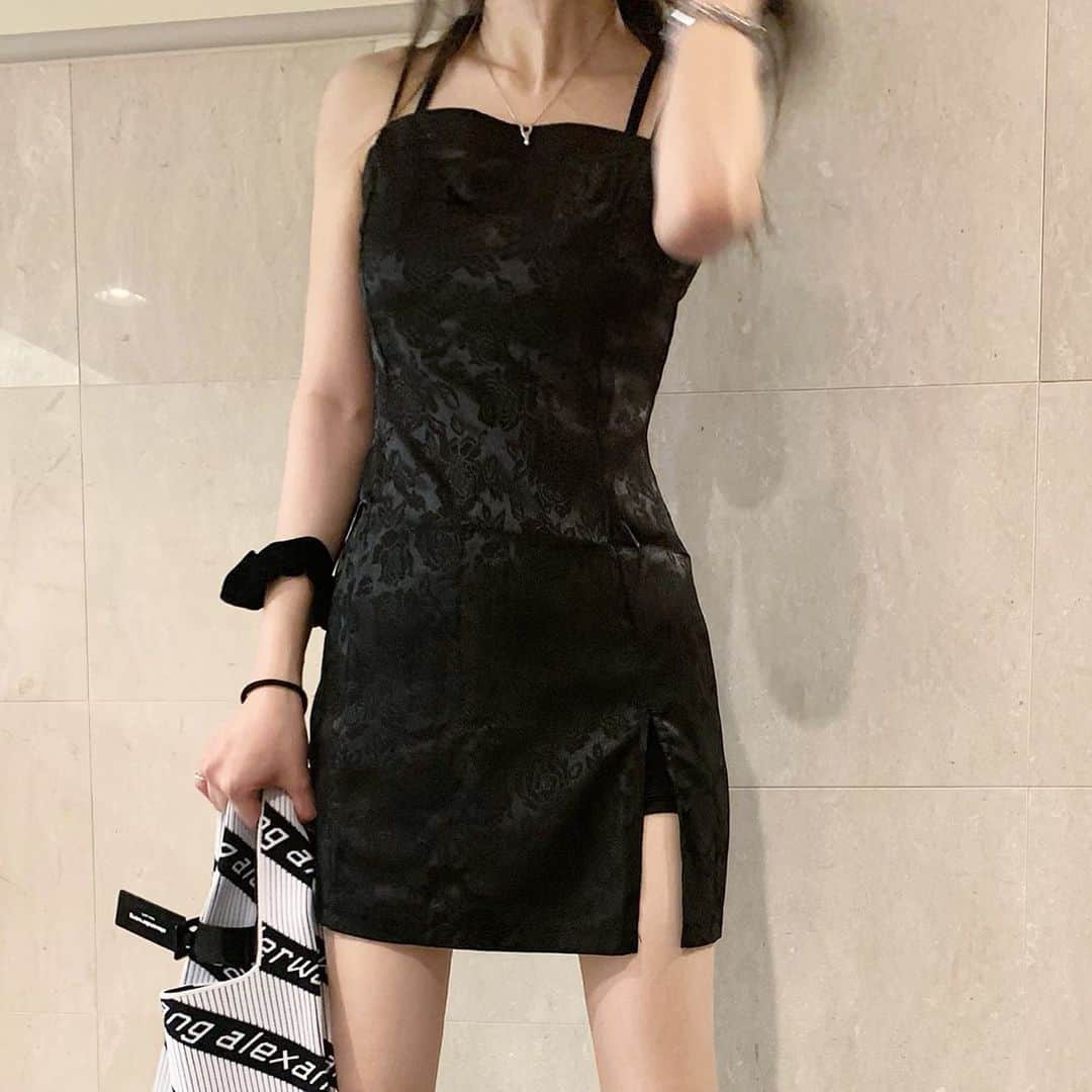 原涼香のインスタグラム：「🇨🇳🐼🥟🖤 ㅤㅤㅤㅤㅤㅤㅤㅤㅤㅤㅤㅤㅤ」
