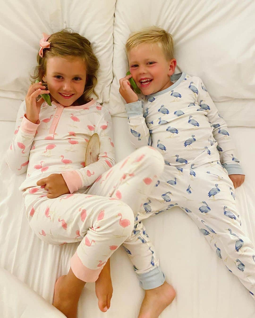 Elizabeth Chambers Hammerのインスタグラム：「Birds of a feather」