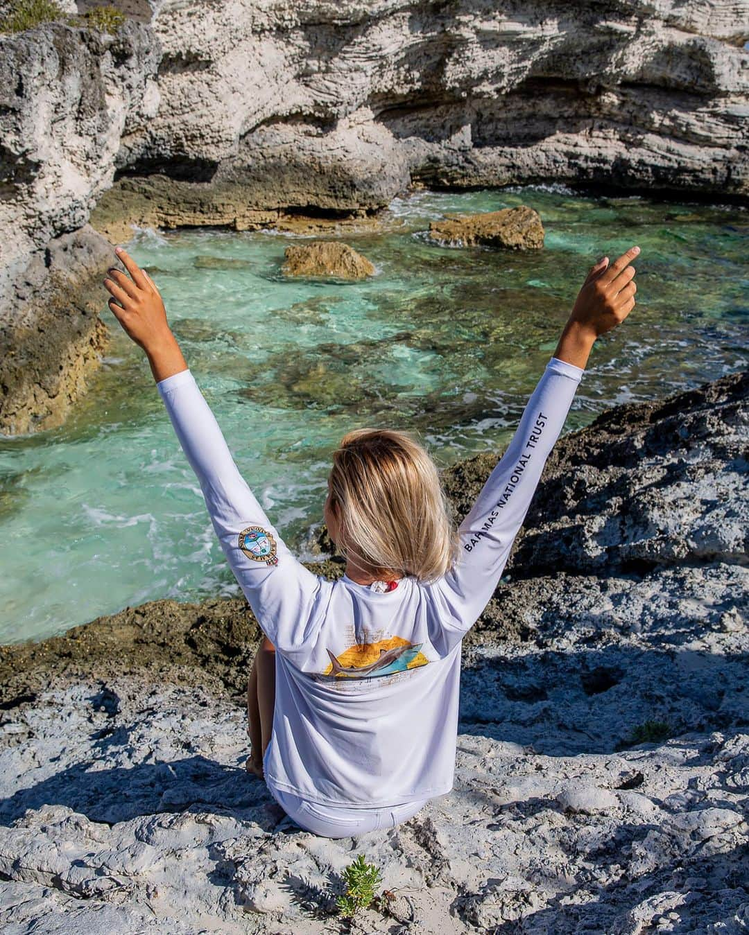 サシャ・カリスさんのインスタグラム写真 - (サシャ・カリスInstagram)「HAPPY INDEPENDENCE DAY BAHAMAS 🇧🇸💙🇧🇸💙🇧🇸💙 Here’s a little highlight real of all the amazing people and places of the Bahamas 😍🥰🤩」7月10日 23時24分 - _bahamasgirl_