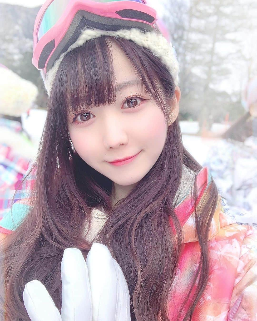 大谷映美里さんのインスタグラム写真 - (大谷映美里Instagram)「⛄️ ㅤㅤㅤㅤㅤㅤㅤㅤㅤㅤㅤㅤㅤ 見た目はいっちょまえに #スノボ女子 🏂 だれか教えてくださーい！！！！（泣） ㅤㅤㅤㅤㅤㅤㅤㅤㅤㅤㅤㅤㅤ」7月10日 23時28分 - otani_emiri