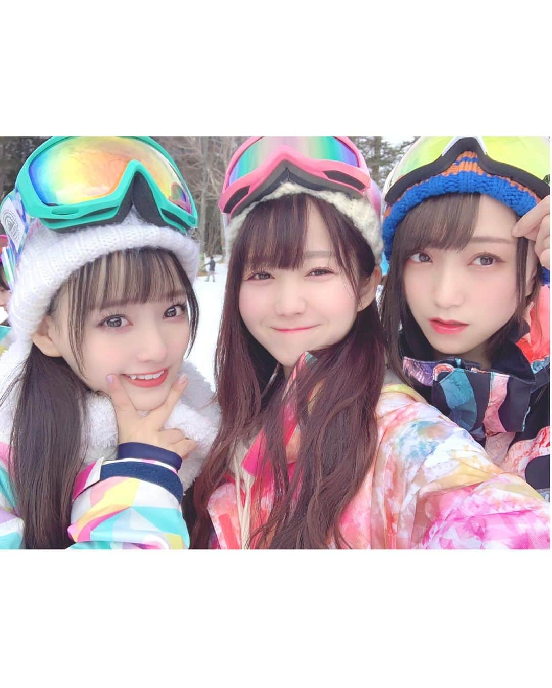 大谷映美里さんのインスタグラム写真 - (大谷映美里Instagram)「⛄️ ㅤㅤㅤㅤㅤㅤㅤㅤㅤㅤㅤㅤㅤ 見た目はいっちょまえに #スノボ女子 🏂 だれか教えてくださーい！！！！（泣） ㅤㅤㅤㅤㅤㅤㅤㅤㅤㅤㅤㅤㅤ」7月10日 23時28分 - otani_emiri