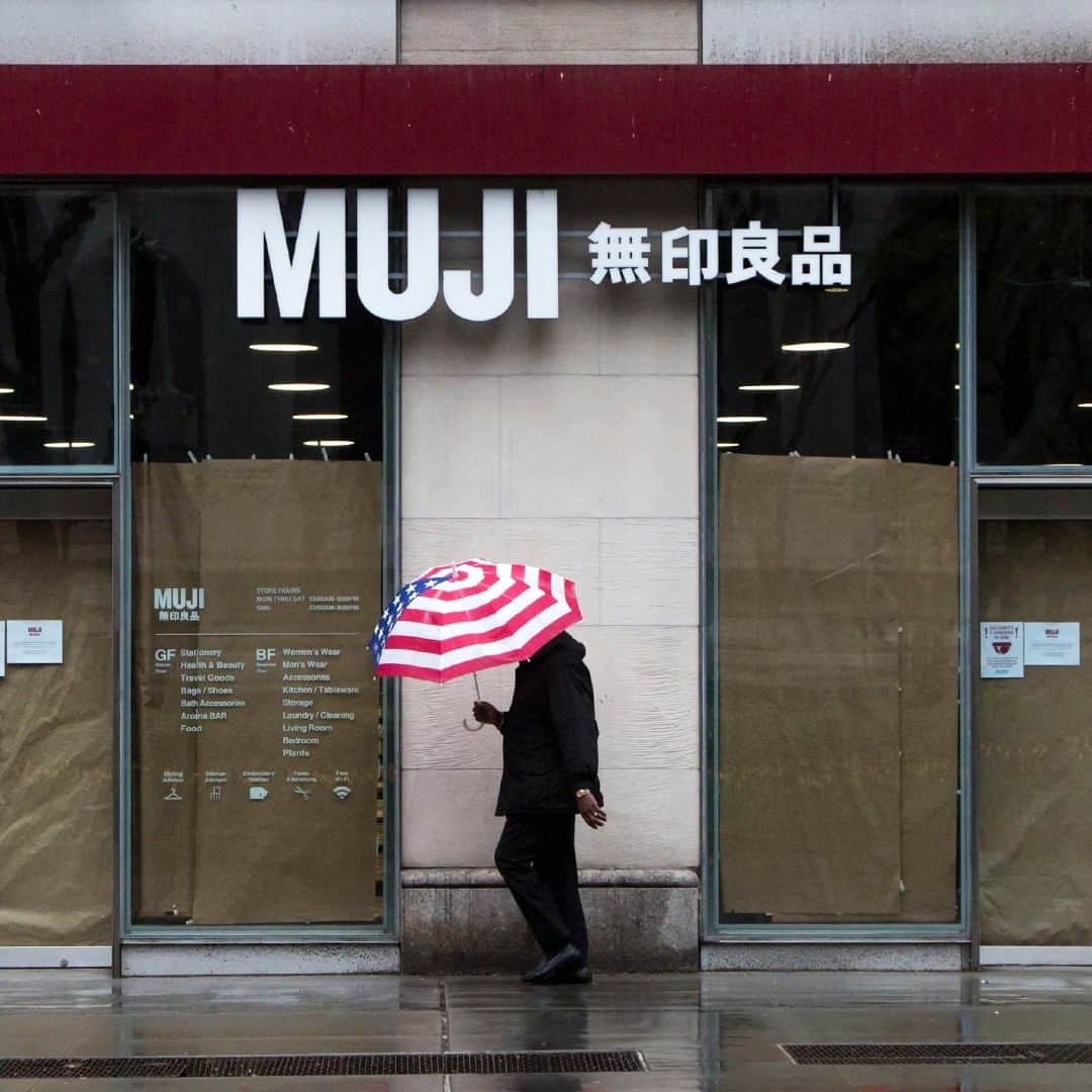 HYPEBEASTさんのインスタグラム写真 - (HYPEBEASTInstagram)「@hypebeaststyle: @mujiusa has filed for Chapter 11 bankruptcy due to COVID-19 impact. The Japanese homeware and lifestyle store joins over 110 companies that have declared bankruptcy in the U.S. High rent and other costs, coupled with stores being closed for months during the pandemic, has lead to mounting losses for the company. Click the link in bio for the full story.⁠ Photo: Pablo Monsalve / VIEWpress via Getty Images」7月10日 23時45分 - hypebeast