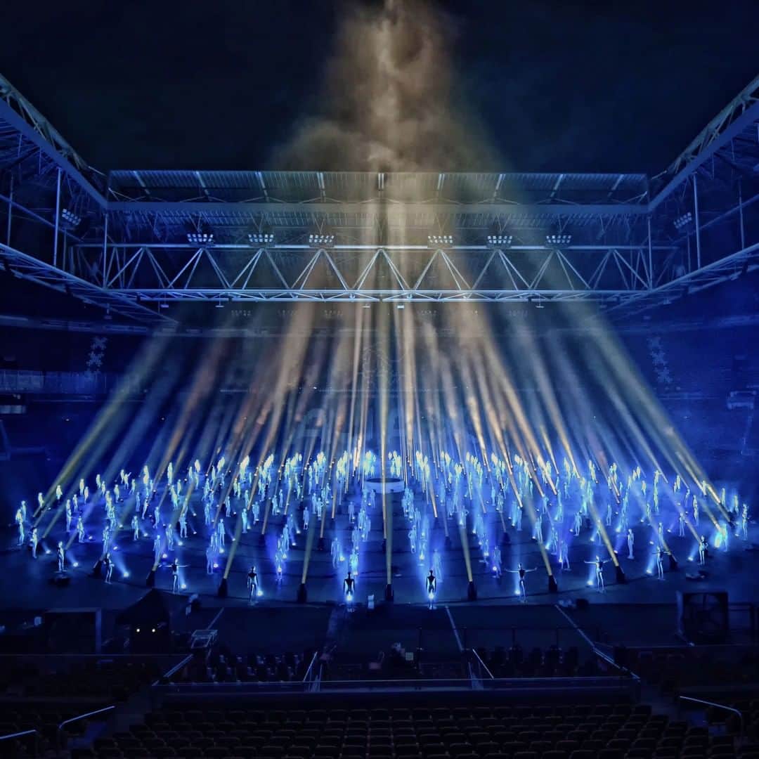 Sensationのインスタグラム：「Out of an incredible number of sign-ups we've received for our last week's raffle, these 16 lovely people were the lucky ones to witness the rehearsal of the Monument of Light front row! Together with Coca-Cola, our winners experienced a never before seen show in the most exclusive way. We hope you enjoyed a fantastic night!​ ​ We can't wait to reunite with you all next year for a phenomenal night and create everlasting memories together!  📸 @Nidalcruzito  #Sensation #MonumentofLight #JohanCruijffArena #giveaway #celebratelife #luckyones #seeyounextyear #BeyondSensation」