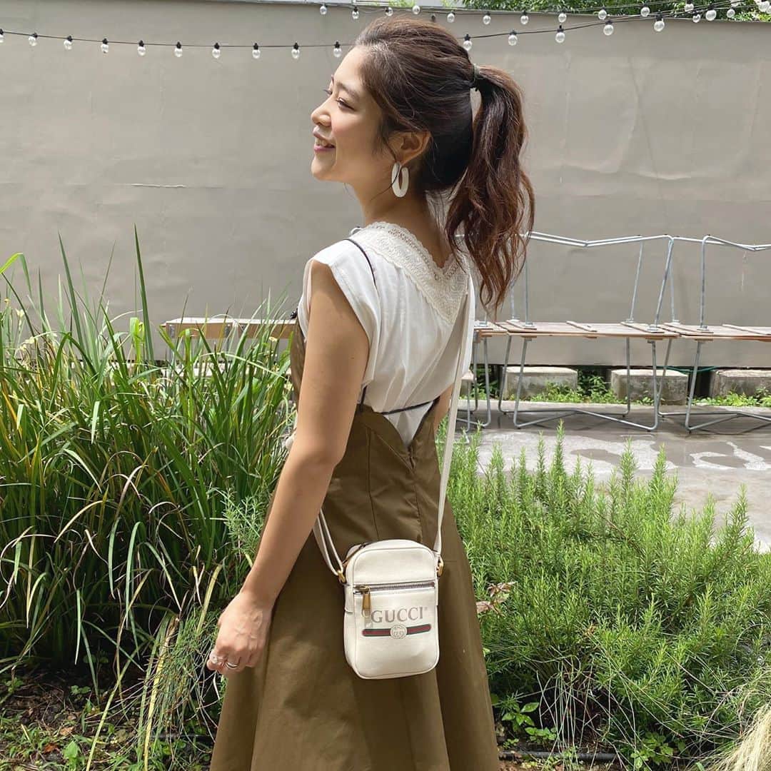 のインスタグラム：「👗👗👗 1週間お疲れ様でした〜🥳🥳🌈 最近曇りと雨の合間にたまにでる太陽が嬉しくって… ☺️🙃🌟 太陽って大切🌞☀️」