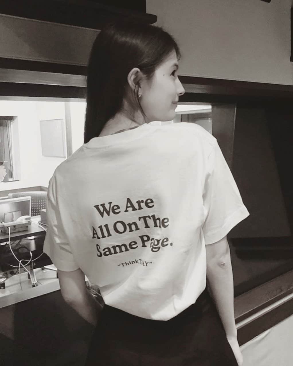 脱毛専門サロンlacoco/ラココのインスタグラム：「マギー着用のＴシャツは、新型コロナウイルスの最前線で活躍される医療従事者の方々への支援を目的とした「Think The DAY」のチャリティープロジェクトで作られたもの。  紗栄子さんが設立された支援団体「Think The DAY」では、この5月に、医療用防護マスク2万枚を、さらに、このチャリティーTシャツ・布マスクのEC販売による利益で医療用ガウン、追加の医療用防護マスクなどを購入、寄贈されました。  TOKYO FM 『LACOCO presents “Love Myself”』では、紗栄子さんのライフワークである支援活動や、そのサスティナブルでエシカルな考え方をお伺いしています。 ぜひ聞いてくださいね。  ※このチャリティーTシャツは、6月末に販売終了しています。  ★紗栄子さんの「サスティナブルビューティー（前篇）」のお話は、ラジオアプリ「radiko」からどうぞ！【7/11（土）12:29まで】 7/11（土）12:30～は後篇をお届けします！  #LACOCO #ラココ #lacocosalon #脱毛サロン #脱毛 #全身脱毛 #ルミクス脱毛 #SHR方式 #LUMIXA9 #beauty #maggy #マギー #サスティナブル #ThinktheDAY #愛の選択 #紗栄子」