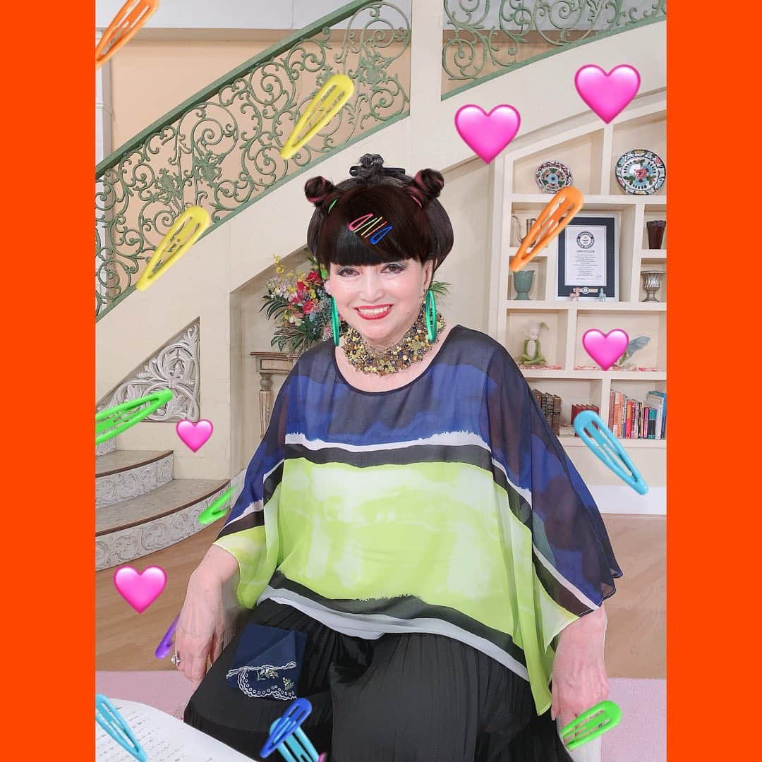 フワちゃんさんのインスタグラム写真 - (フワちゃんInstagram)「ついに徹子ぶちかまし  Japanese no.1 celebrity Tetsuko」7月11日 10時36分 - fuwa876
