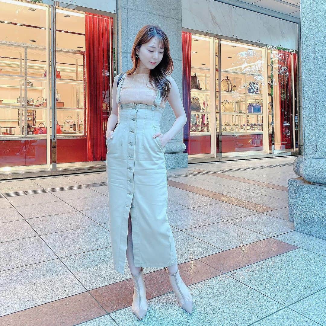堀尾実咲のインスタグラム：「🐰🤍 ・ ・  #tops ▷ @deicy_official  #skirt ▷ @deicy_official  #shoes ▷ @darich_official   ・ ・ #cordinate #fashion #portrait #deicy #darich」