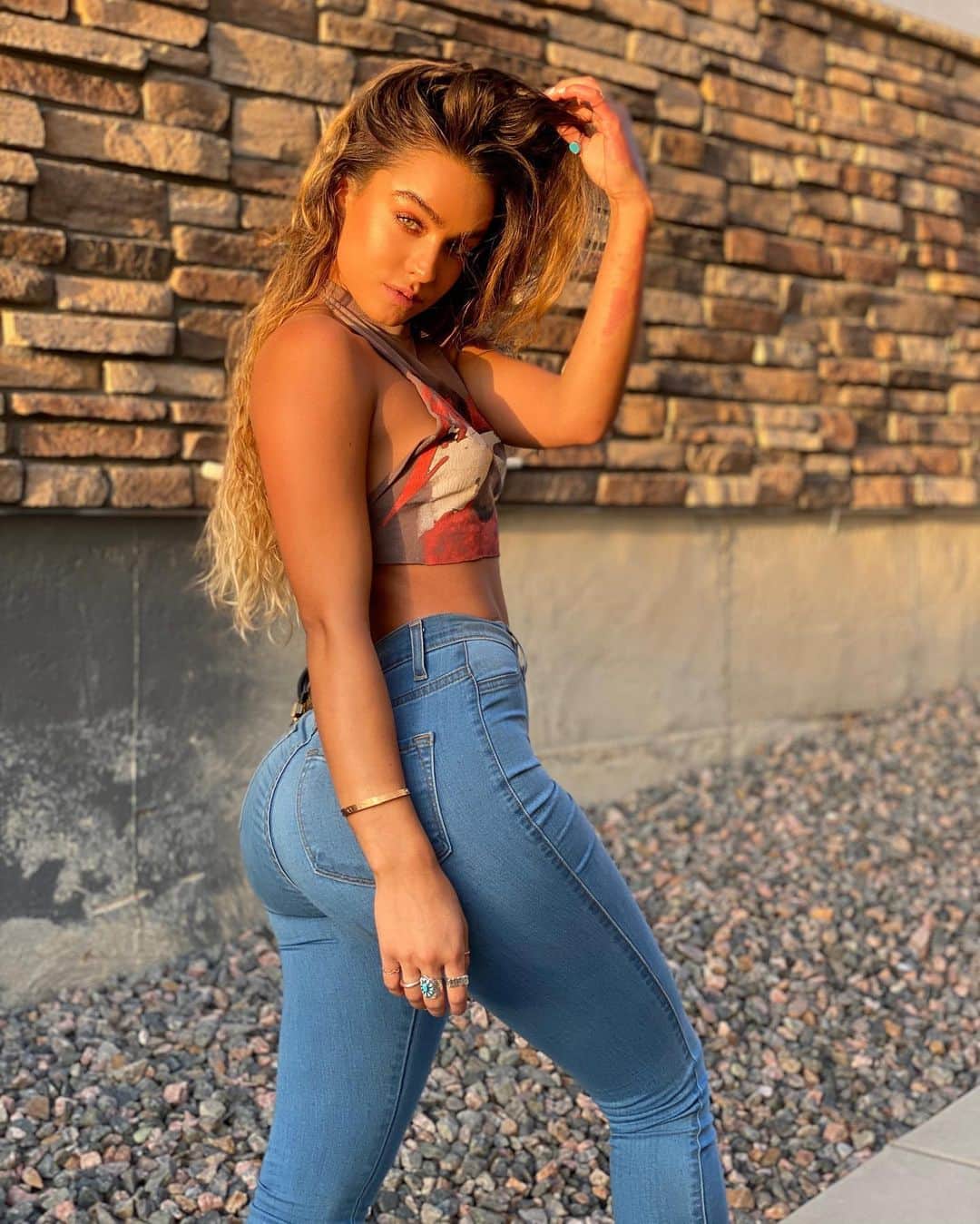 Sommer Rayさんのインスタグラム写真 - (Sommer RayInstagram)「when ur hair won’t listen to you & it’s a mess & ur just like ??? i grew you myself, i gave you life & this? this how you repay me???? but at the same time its my look & i kinda love it idk it’s complicated」7月11日 1時50分 - sommerray