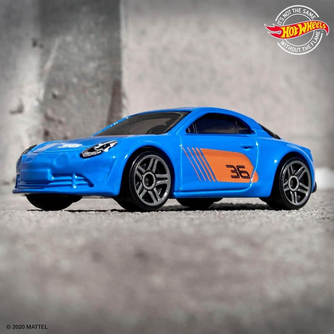 Hot Wheelsさんのインスタグラム写真 - (Hot WheelsInstagram)「This Alpine A110 Cup looks like a beast in blue. Part of the HW Race Day mini collection. #HotWheels」7月11日 2時00分 - hotwheelsofficial