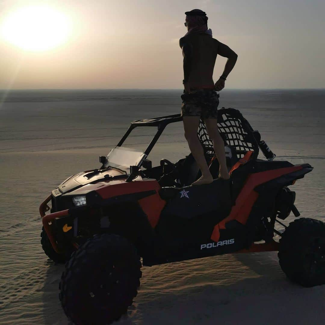 エルナン・ペレスさんのインスタグラム写真 - (エルナン・ペレスInstagram)「My moment #desierto #qatar #sealine #doha #peopleandqatar」7月11日 4時16分 - hernan_perez17