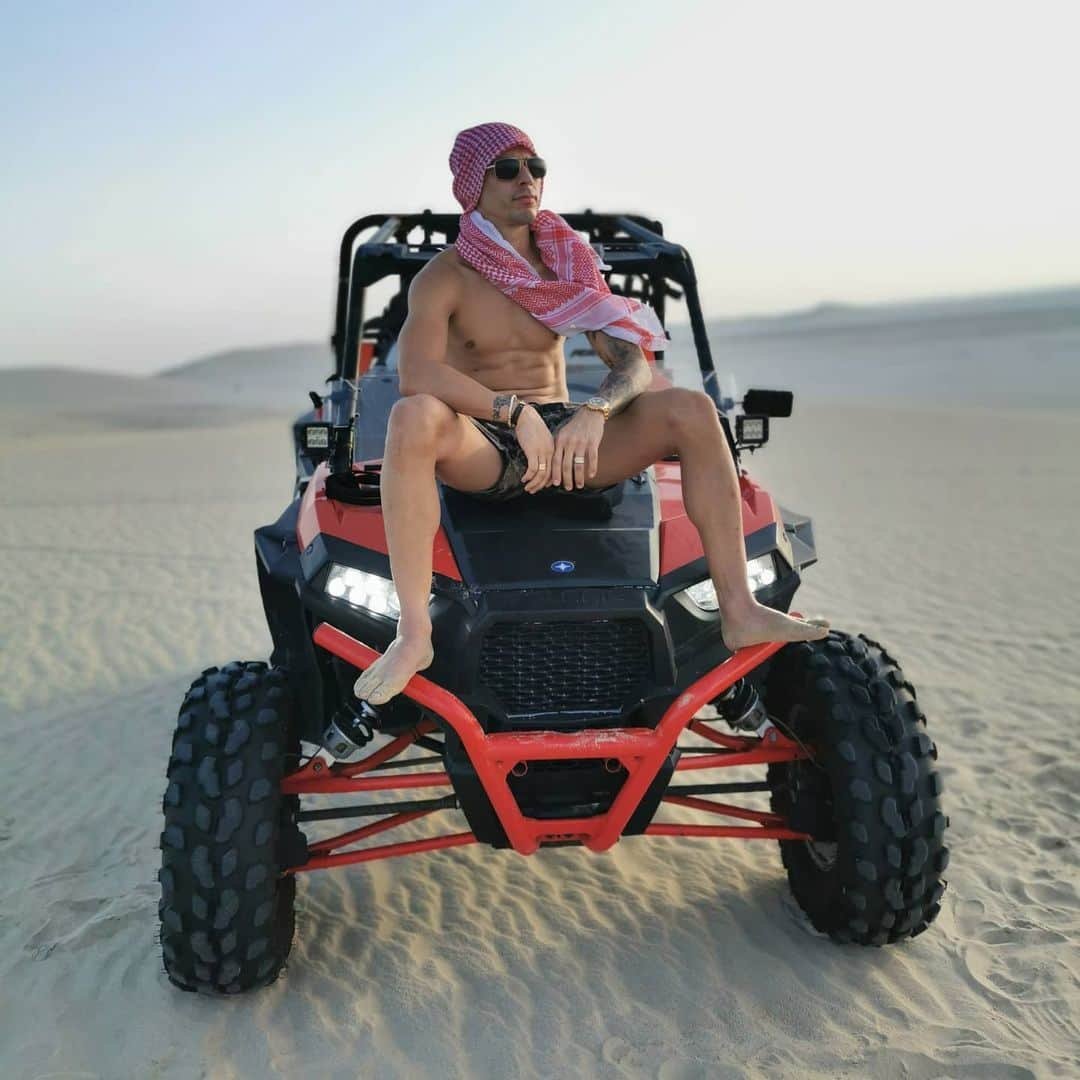 エルナン・ペレスさんのインスタグラム写真 - (エルナン・ペレスInstagram)「My moment #desierto #qatar #sealine #doha #peopleandqatar」7月11日 4時16分 - hernan_perez17