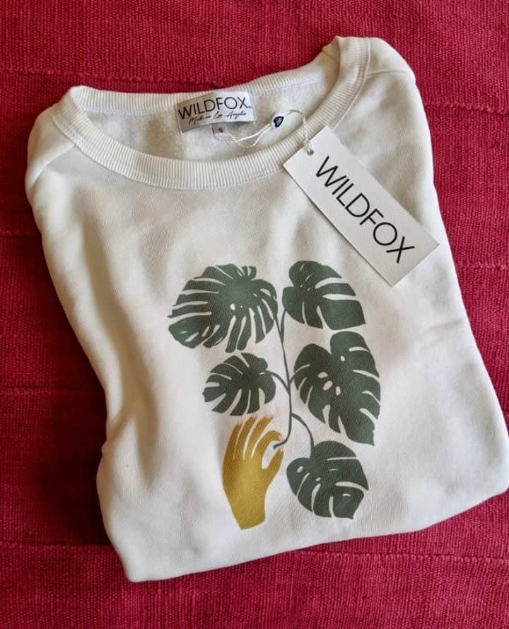 ワイルドフォックスクチュールさんのインスタグラム写真 - (ワイルドフォックスクチュールInstagram)「The perfect sweatshirt for all you plant moms. #wildfoxcouture⁠ ⁠」7月11日 11時00分 - wildfoxcouture