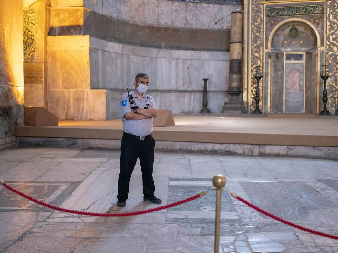 TIME Magazineさんのインスタグラム写真 - (TIME MagazineInstagram)「In Turkey, the status of the Hagia Sophia struck at the heart of the battle between the country's past and a future embodied by President Recep Tayyip Erdogan's brand of religious nationalism, writes our Istanbul-based correspondent Joseph Hincks. A principal seat of power for Orthodox Christians for almost 1,000 years, the Hagia Sophia, known as Ayasofya in Turkish, became a mosque in 1453 after the Ottomans breached Constantinople’s walls. Its mosaics and frescoes were painted over, and for centuries it stood as a symbol of Christian-Islamic rivalry. In 1934, Mustafa Kemal Ataturk, who envisioned modern Turkey as a secular nation, ordered it turned into a museum. On July 10, a high court ruled that the Ataturk-era decree can be annulled, paving the way for Turkey’s most visited monument to again be a mosque. Tourists were still inside hours before the announcement, after which a crowd gathered outside to celebrate. Photographs by @emin_ozmen—@magnumphotos」7月11日 7時18分 - time