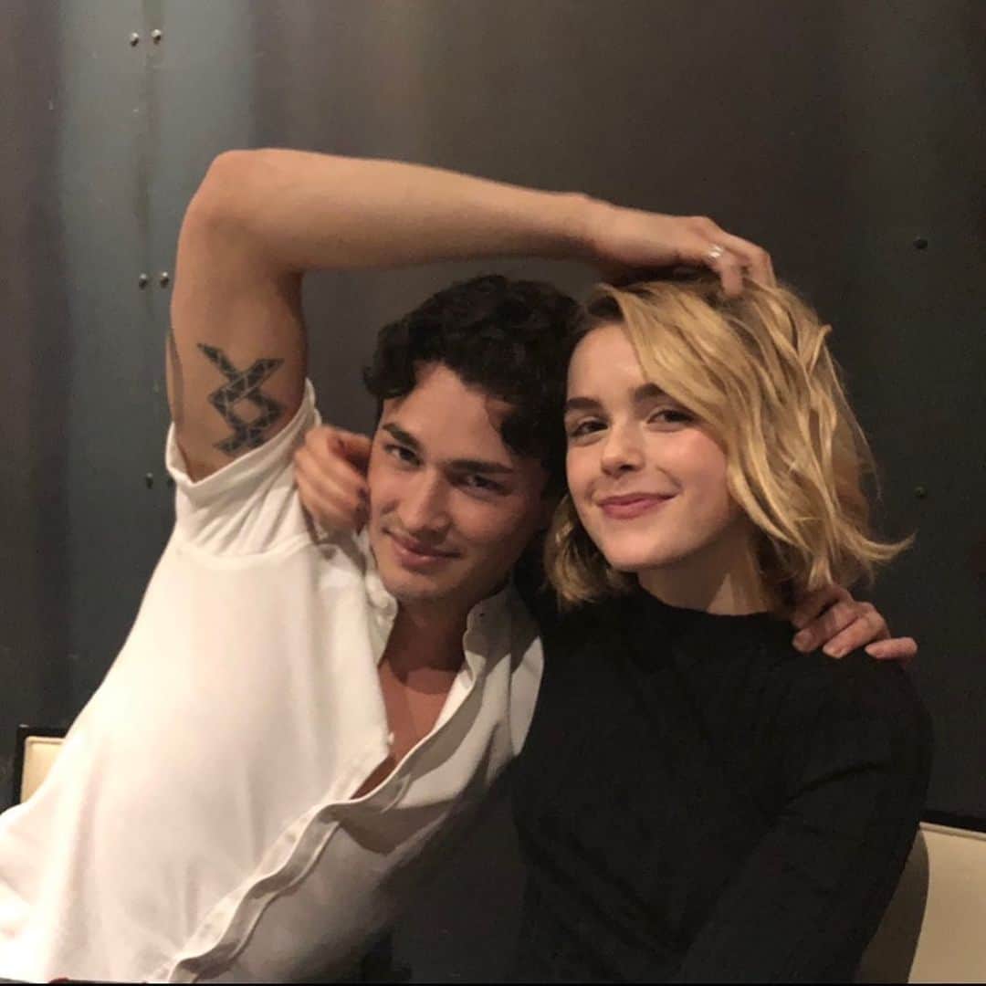 キーナン・シプカのインスタグラム：「Coven 4ever.」
