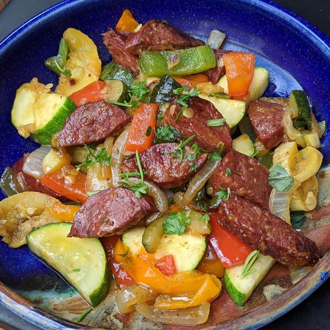 Flavorgod Seasoningsさんのインスタグラム写真 - (Flavorgod SeasoningsInstagram)「Flavor God Seasoned Sausage & Veggie Skillet⁠ -⁠ Customer:👉 @manda_panda_eats⁠ Seasoned with:👉 #Flavorgod Garlic Lovers Seasoning⁠ -⁠ KETO friendly flavors available here ⬇️⁠ Click link in the bio -> @flavorgod⁠ www.flavorgod.com⁠ -⁠ "This was so easy and so tasty. I had so many beautiful vegetables and wanted to eat them before they went bad. I diced them up and cooked them with a healthy portion of ghee and this amazing fire sausage from a butcher in Pella, Iowa that my dad brought me."⁠ -⁠ Ingredients⁠ 1 onion⁠ 2 zucchinis⁠ 2 squash⁠ 14 oz fire sausage⁠ 3 bell peppers⁠ 2 cloves garlic⁠ 1 tablespoon @flavorgod garlic lover's seasoning⁠ 1/2 teaspoon salt⁠ 1 teaspoon pepper⁠ 2 tablespoons ghee⁠ 1 tablespoon butter⁠ -⁠ Flavor God Seasonings are:⁠ 💥 Zero Calories per Serving ⁠ 🙌 0 Sugar per Serving⁠ 🔥 #KETO & #PALEO Friendly⁠ 🌱 GLUTEN FREE & #KOSHER⁠ ☀️ VEGAN-FRIENDLY ⁠ 🌊 Low salt⁠ ⚡️ NO MSG⁠ 🚫 NO SOY⁠ 🥛 DAIRY FREE *except Ranch ⁠ 🌿 All Natural & Made Fresh⁠ ⏰ Shelf life is 24 months⁠ -⁠ #food #foodie #flavorgod #seasonings #glutenfree #mealprep #seasonings #breakfast #lunch #dinner #yummy #delicious #foodporn」7月11日 8時01分 - flavorgod