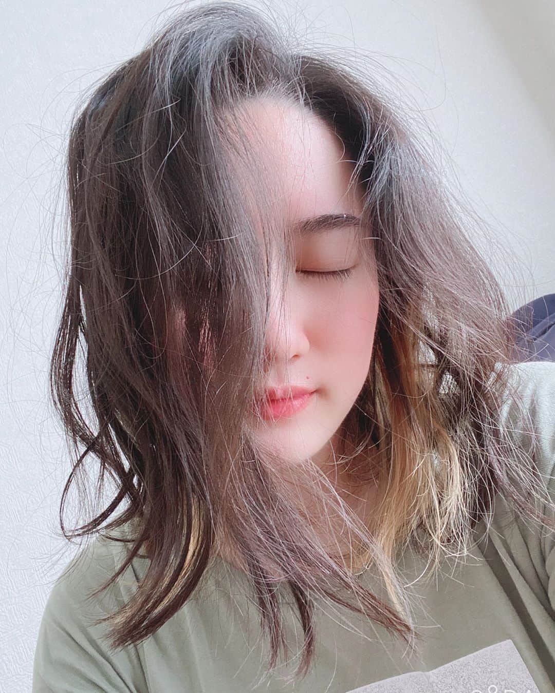 西平風香さんのインスタグラム写真 - (西平風香Instagram)「寝起きの髪、やばいっす。」7月11日 7時52分 - fuukanishihira