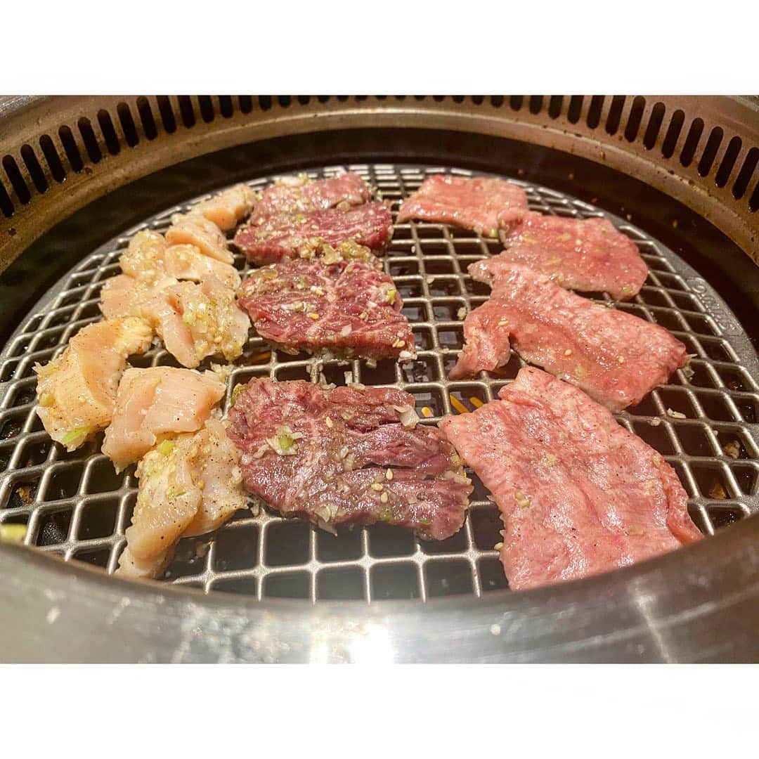 中田奈沙さんのインスタグラム写真 - (中田奈沙Instagram)「Yakiniku🍖🍚 やっぱり《静龍苑》のタンが一番好き🥰❤️ . #奈沙ログ #奈沙ログin清澄白河 #奈沙ログin森下  #歯はいらないシリーズ #飲めるシリーズ  #やっぱり米が好き #noricenolife  #yakiniku #kiyosumishirakawa #morishita #tokyo #foodie #foodporn #foodpic #foodstagram #foodgasm #instafood #sizzle #beef #焼肉 #静龍苑 #清澄白河 #森下 #東京 #激ウマ #悶絶 #腹パン #タン #ユッケ #ロース」7月11日 7時57分 - nasa_nakada