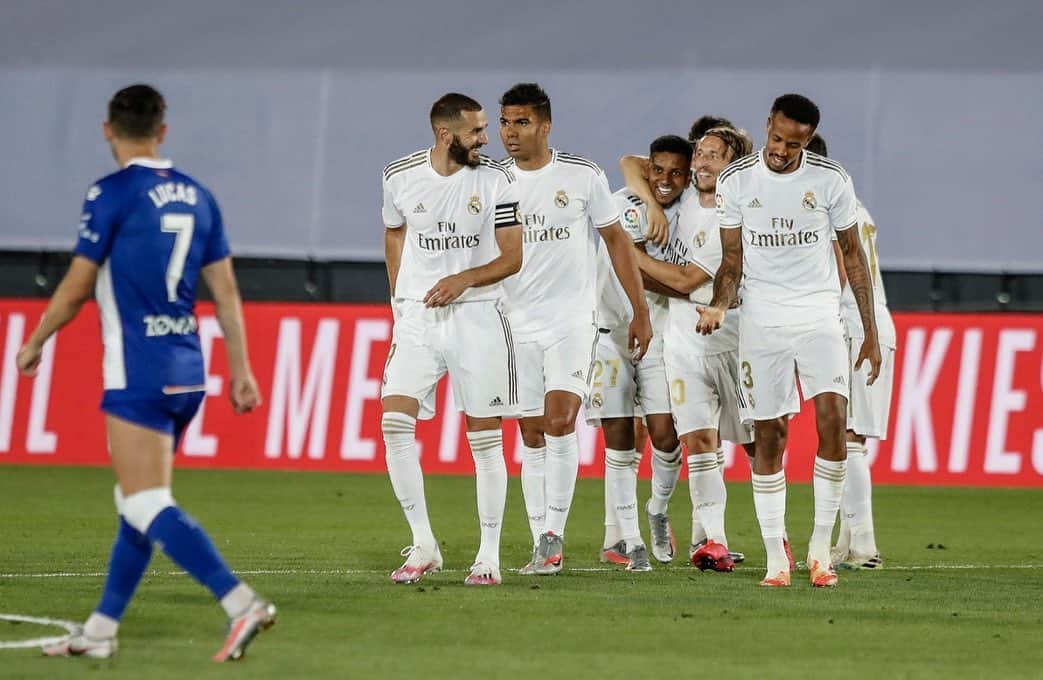 ロドリゴ・ゴエスさんのインスタグラム写真 - (ロドリゴ・ゴエスInstagram)「Gran esfuerzo equipo! + 3 finales... 🙏🏾⚽️😝💭 #HalaMadrid」7月11日 8時14分 - rodrygogoes