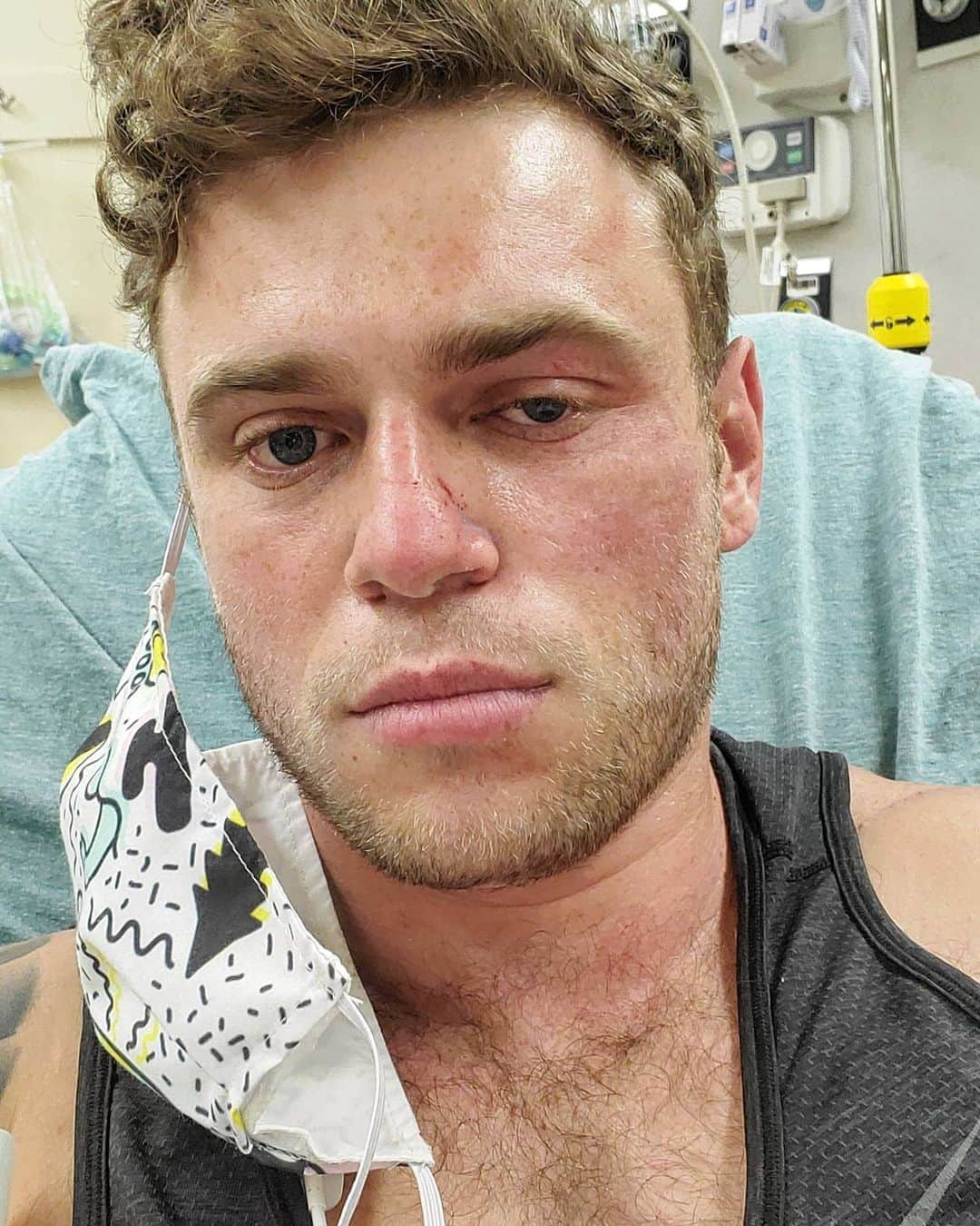 ガス・ケンワージーさんのインスタグラム写真 - (ガス・ケンワージーInstagram)「... pretty much 😓🤕」7月11日 9時03分 - guskenworthy