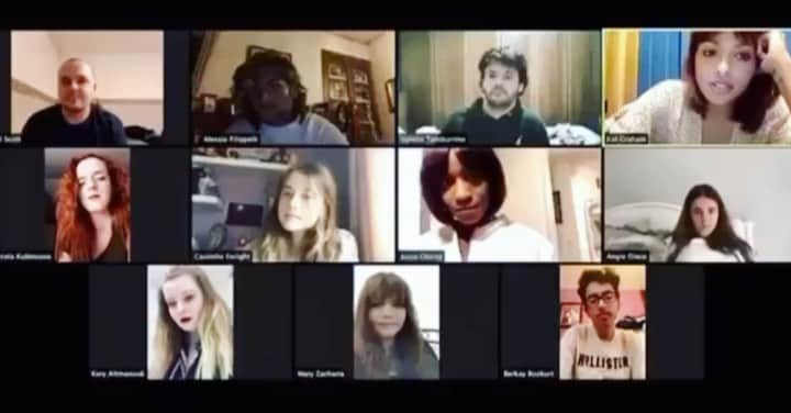 カテリーナ・グレアムのインスタグラム：「Thank you for all of our many conversations and connections. Thank you guys for being open and trusting me with your time. Today was the 15th week of chats where I got to explore deeper conversations with you guys. Everything from mental health, black lives matter, self care, meditation, to what we can do to empower ourselves and our communities, books, movies, heartbreak the list goes on. The constant reminder that we are all so deeply connected comes through so clearly every Friday at 1 PM. I love you guys and I’m so grateful to have the opportunity to spend this intimate time with you. Let’s always keep it real and keep the conversations going... See you guys next week. You can reach me on FB, IG, Twitter and (323)310-4047 🥰#FanAppreciationFriday #ThankYouAlessio」