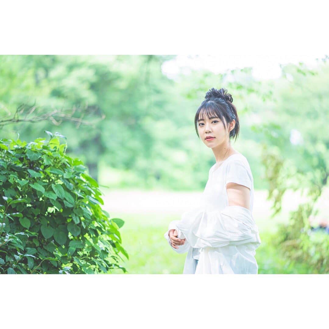 伴優香のインスタグラム：「☀︎☀︎☀︎ . . おはようございます☺︎ ﻿. ﻿. photo by : @yu_shimamoto  hair make by : @sakura.k.5  #ポートレート#portrait #ポートレートモデル  #被写体 #髪型アレンジ #お団子ヘア #黒髪 #黒髪女子  #팔로우 #사진 #여배우 #모델 #추억 #팔로우미  #型号 #女主角 #人像 #相片」