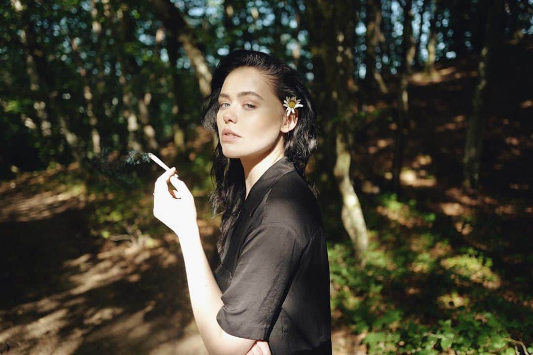 クリスティナ・バザンさんのインスタグラム写真 - (クリスティナ・バザンInstagram)「Have been creating and writing the last couple of weeks in my hometown in Switzerland, getting lost in the fields, making one with nature and it’s wilderness. I’ve found that there is nothing more delectable than a bit of cbd to create and ease into flow, as part of a beautiful ritual and conversation with the inward and outward worlds. I had the pleasure to partner with @matruecannabis, a swiss cannabis/cbd brand that crafts high quality magic herbs from Switzerland, all manufactured sourced locally and made with love 🌿 #matruecannabis #cbd」7月11日 18時50分 - kristinabazan