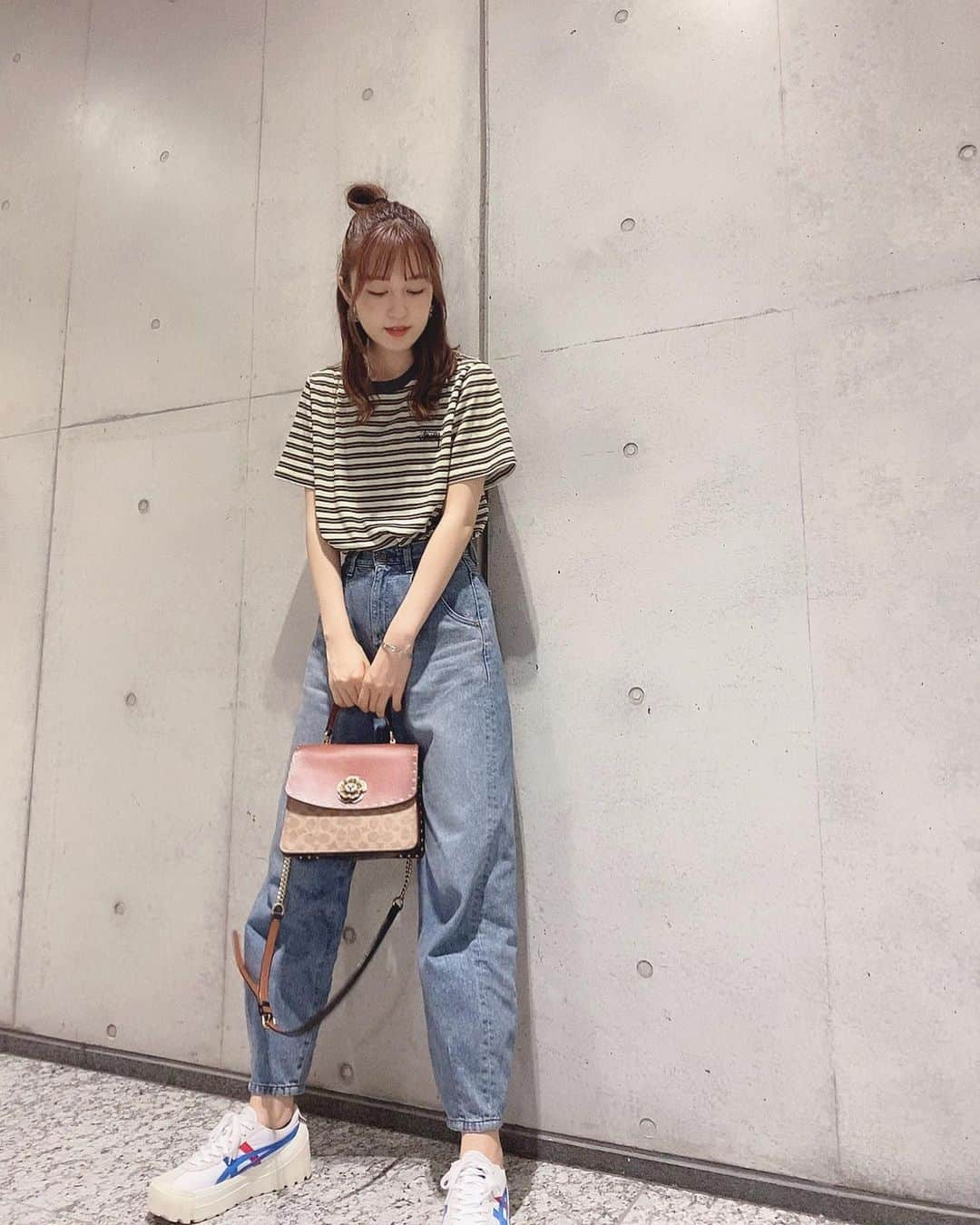 市野莉子さんのインスタグラム写真 - (市野莉子Instagram)「今日の服🌈 . tops @stussy pants @ungrid_official shoes @onitsukatigerjp bag @coach . 良い休日を過ごしてね👋🏻 #りかりこ #ファッション#コーディネート #コーデ#今日のコーデ #りかりこーで#fashion#ootd #stussy#onitsukatiger#tiktok」7月11日 19時41分 - riko_ichino