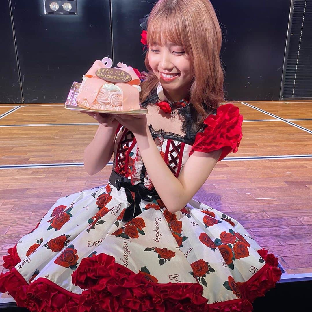 加藤玲奈のインスタグラム：「昨日7月10日で23歳になりました✨ 23歳も沢山笑って幸せな1年にしたいなぁー そして沢山の方に幸せを届けられるよう頑張ります！ 23歳の加藤玲奈もよろしくお願いします☺️」