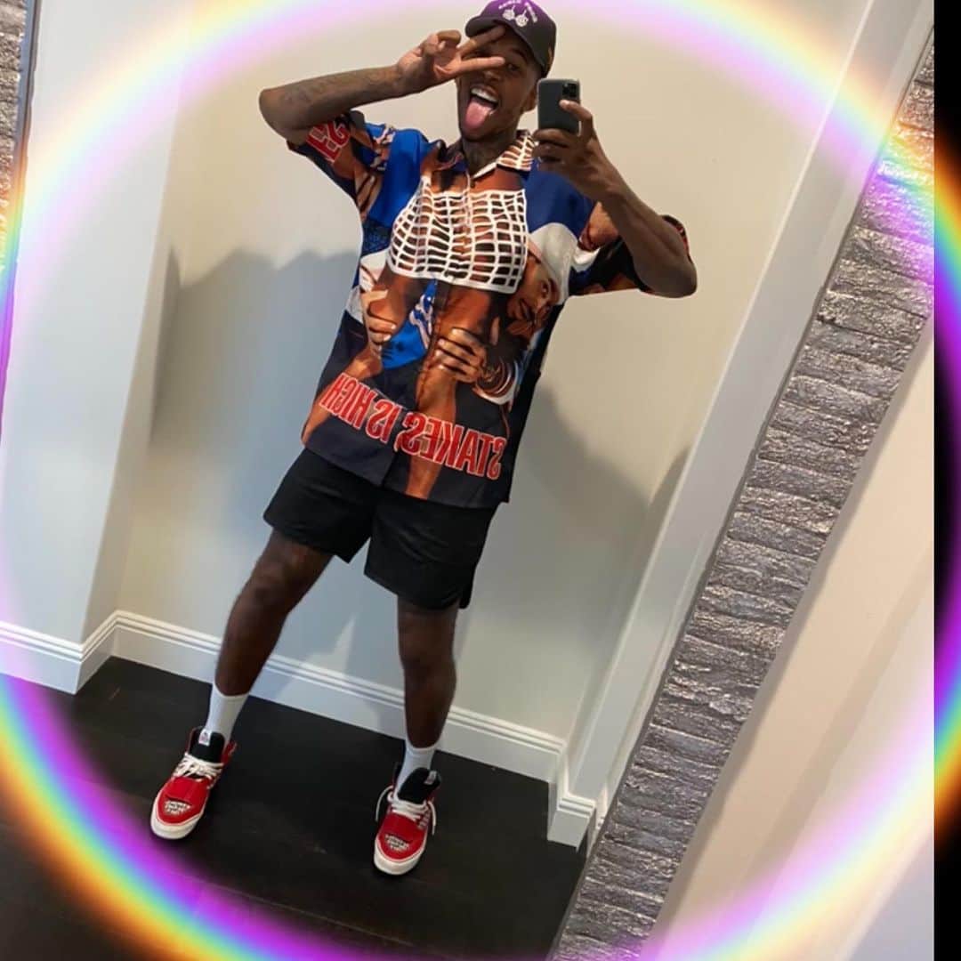 ニック・ヤングのインスタグラム：「Ludacris  how I put my fits together or my style Luda  lol #IDontMeanToOverShadow #SwagChamp」