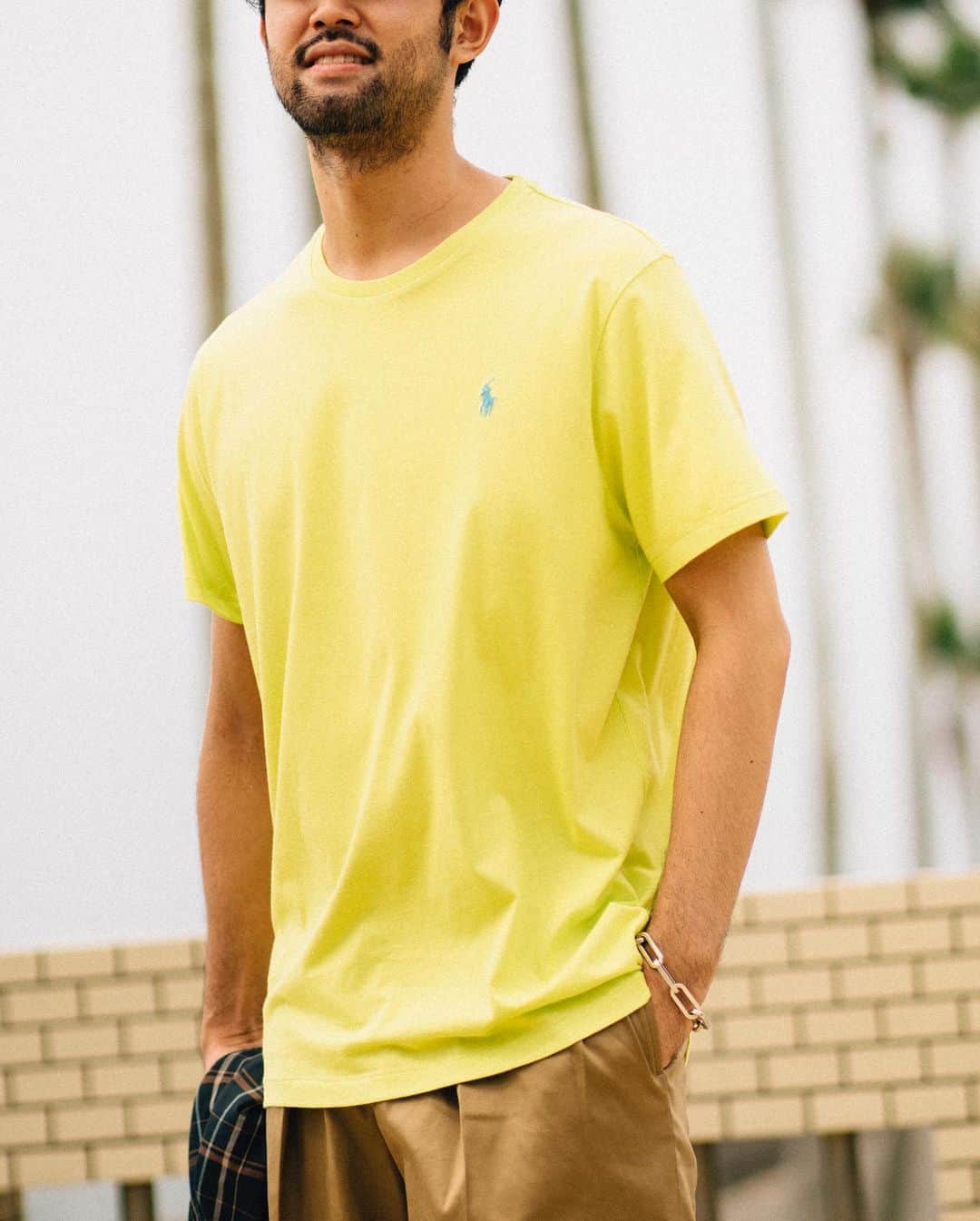 EDIFICEさんのインスタグラム写真 - (EDIFICEInstagram)「【POLO RALPH LAUREN】﻿ ﻿ POLO RALPH LAUREN定番TシャツがEDIFICE限定販路のカラーで入荷。﻿ ﻿ 普段着や部屋着としても着用いただけるアイテムは、クラシックなデザインにポニーの刺繍がポイント。﻿ ﻿ 特殊なウォッシュ加工を施して本物のヴィンテージのような風合いを演出。細身ですっきりとしたシルエットはクラシカルながら今らしい洗練さも感じさせてくれます。﻿ ﻿ 夏を感じさせる爽やかなカラーパッケージは同シリーズのTシャツ、ショーツ、キャップと同じカラーパレットになっており、様々なスタイルに合わせられるマスターピースアイテムになります。﻿ ﻿ ﻿ Tee : 【POLO RALPH LAUREN】¥8,000+tax﻿ No : 20071310800510﻿ ﻿ ﻿ ﻿ ﻿ 《information》﻿ ﻿ 7.18(土) 実店舗入荷予定﻿ ﻿ 展開店舗: 新宿店、ルミネ横浜店、名古屋パルコ店、ルクア大阪店、博多店﻿ ﻿ ＊詳しくは展開店舗にお問い合わせください。﻿ ﻿ ﻿ ﻿ ﻿ ﻿ #edifice #polo #poloralphlauren #limitedcolor #summer #2020ss #mensfashion #basicwear #teeshirt #teestyle #menswear #mensstyle #traditional #americantraditional #americanivy #エディフィス #ラルフローレン #ポロラルフローレン #限定カラー #ユニセックス #tシャツ #夏tシャツ」7月11日 12時05分 - edifice.jp
