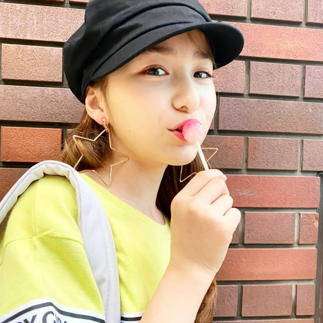 のインスタグラム：「🍭🍭🍭🍭🍭🍭🍭🍭  久しぶりのお買い物👗❤️ It’s been a long time since I’ve  gone shopping!!  #サマーヘイズアイラ #アイラ #js6#女子小学生#小6 #model#モデル #tween #tweenmodel #girl#セルカ#セルフィー#algy#アルジー  #🍭#오오티디#ootd」