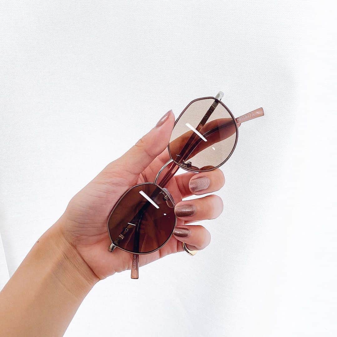 関本香里さんのインスタグラム写真 - (関本香里Instagram)「ㅤㅤㅤ 絶妙なピンクとブラウンの間の 可愛いサングラスがもうすぐ発売💓 #murua」7月11日 12時25分 - kaori_sekimoto_
