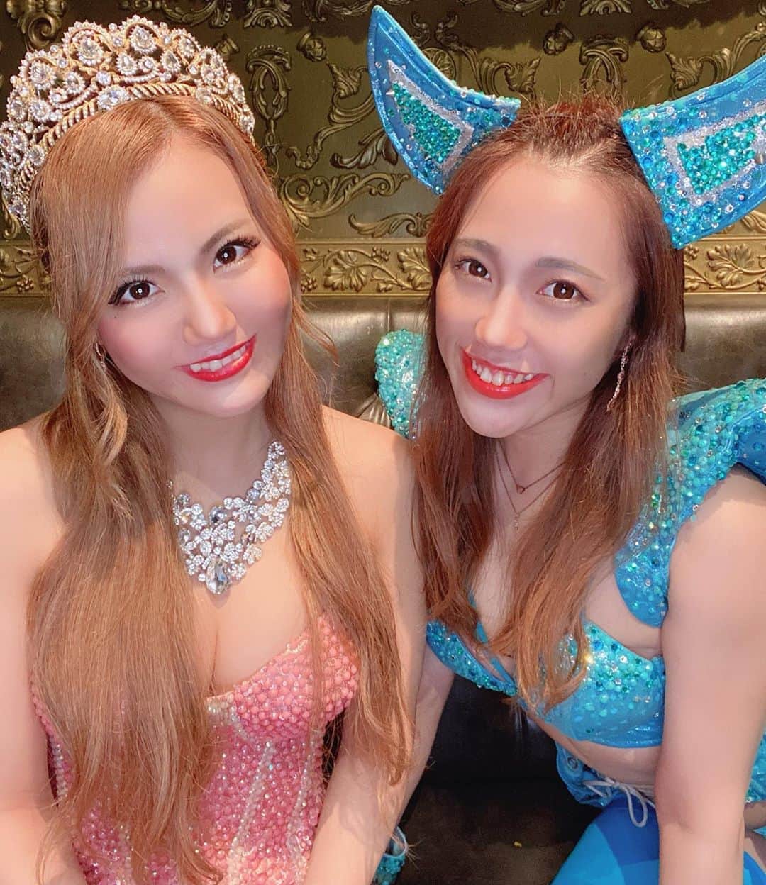 KARENのインスタグラム：「、 にょえるー(*⃙⃘´꒳`*⃙⃘) 、 、  #バーレスク東京 #バーレスク #バーレスク東京かれん #六本木 #ショーパブ #ショー #ダンス #burlesque #ショーガール #エンターテインメント  #burlesquetokyo #dance #roppongi #xoxo #girl #me #l4l #show #showgirl #dance #dancer #japan #japanesedancer #instagood #おうち時間　#stayhome #ダンス好きな人と繋がりたい」
